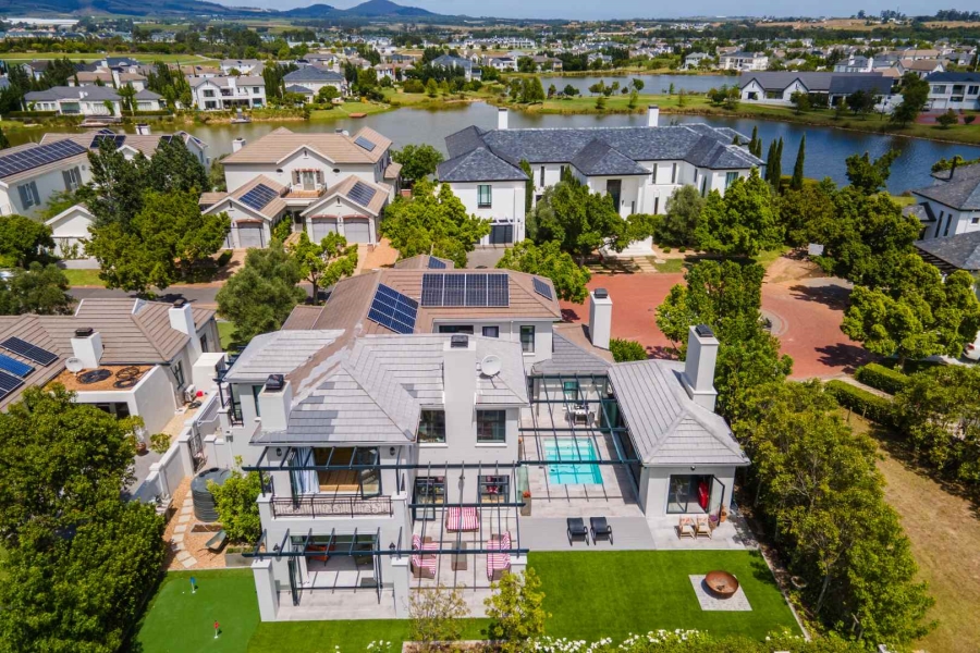 4 Bedroom Property for Sale in Val De Vie Estate Western Cape